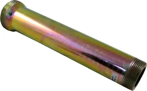 Rücklaufrohr aus Metall in verchromter Optik, mit Gewinde an beiden Enden. Anwendungsbereich in der Heizungsinstallation, geeignet für Systeme der Marke Wolf.